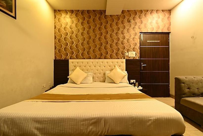 Hotel I.P. Palace 勒克瑙 外观 照片