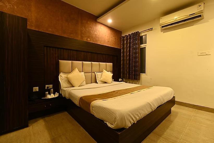 Hotel I.P. Palace 勒克瑙 外观 照片